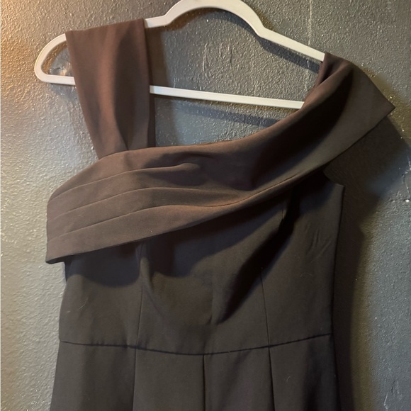 Women’s Eliza J Black Off-Shoulder Jumpsuit Size 4 - Picture 2 of 6